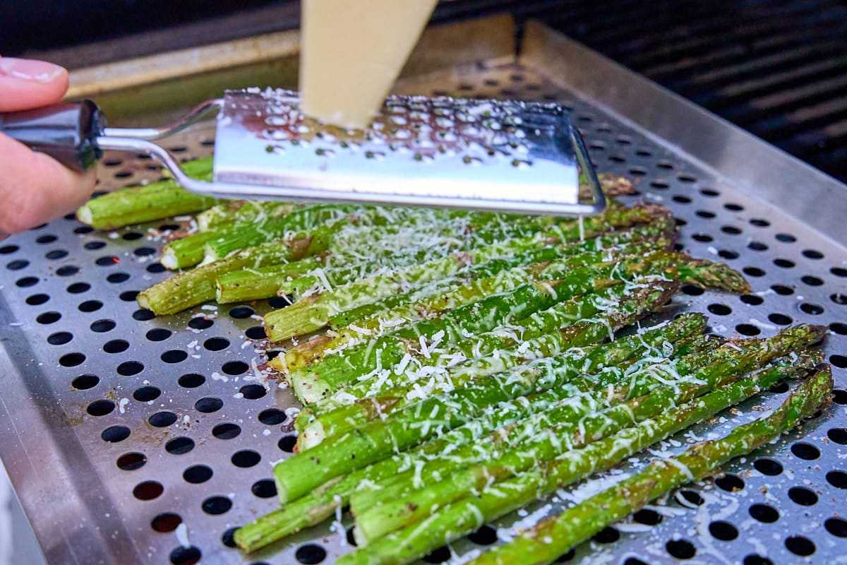Grilled Asparagus With Parmesan Cheese